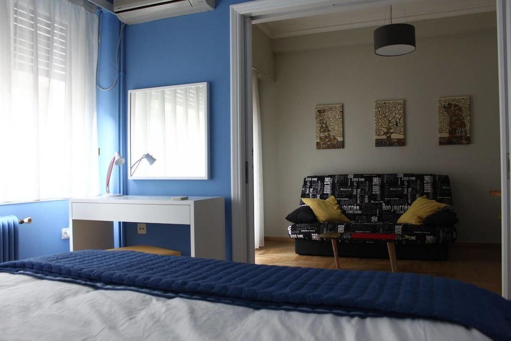 Cheery Apartment In The Center Of Athene Buitenkant foto